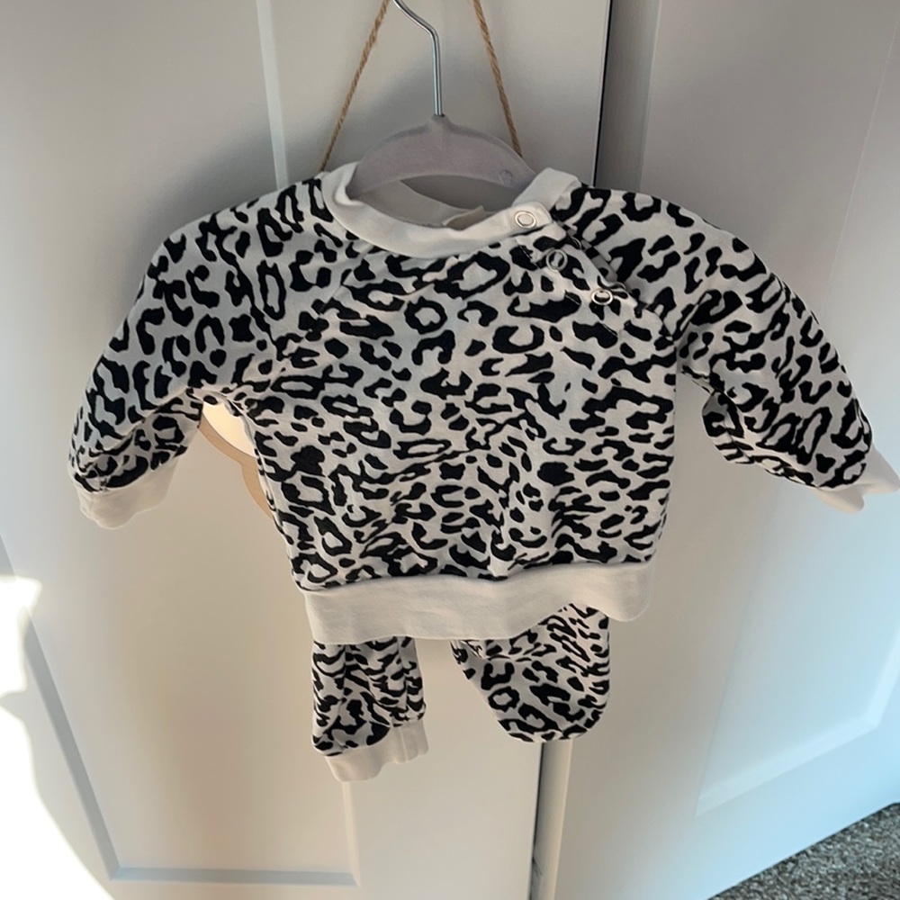 Baby sweatsuit - 3/6 months